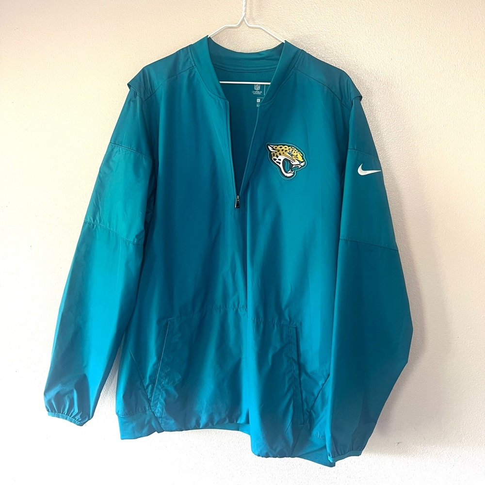 CONDITION: NEW (DRI-FIT MATERIAL)